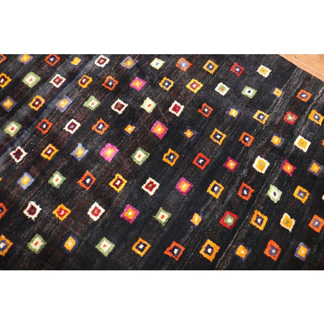 Primitive Turkish Contemporary Box Square Pattern Rug For Sale In New York - Image 6 of 6