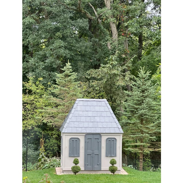 Who doean't enjoy a lovely folly in thier yard? Built in the 1940's by a carpenter for his daughter. .Special custom...