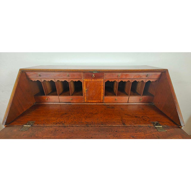 Georgian Secretaire in Oak, 1800 For Sale - Image 6 of 18