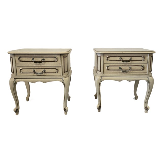 Pair of Vintage Louis XV Style French Provincial Crackle Finish Nightstands For Sale