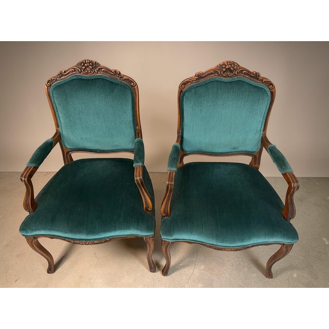 French Louis XV Style Carved Walnut Armchairs in Emerald Velvet, a Pair For Sale - Image 3 of 12