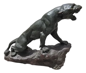 Antique Patinated Bronze Panther Sculpture by Thomas Cartier, 1900