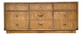 Example of Drexel Heritage Dressers and Chests of Drawers