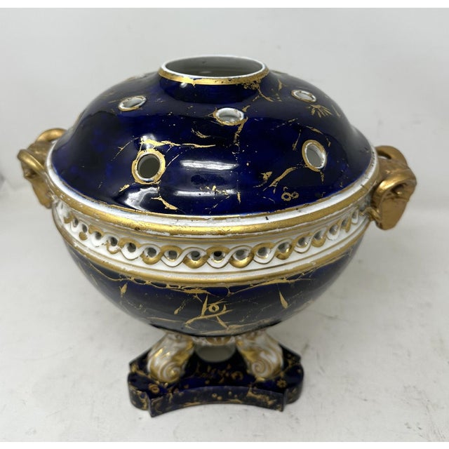Wonderful Rare Early English Regency Royal Crown Derby Porcelain Pot Pourri or Pastile Burner of traditional form. First...