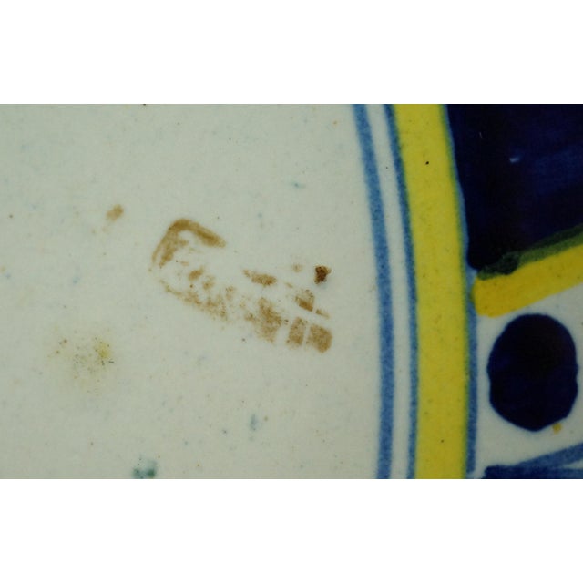 Antique Italian Ceramic Plate with Noble Coat of Arms from Montelupo Manufacture, 1700s For Sale - Image 14 of 18