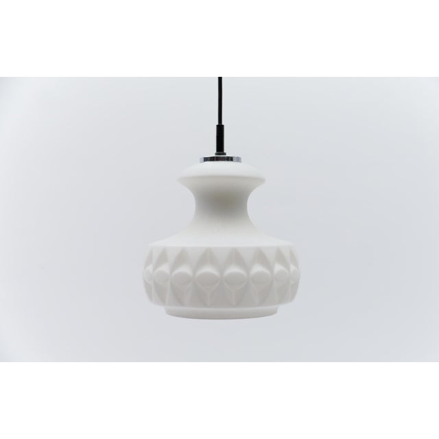 1960s White 3D Glass Hanging Lamp by Peill & Putzler, 1960s For Sale - Image 5 of 11