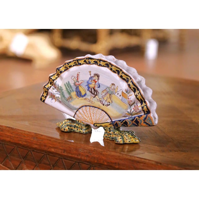 19th Century French Porquier-Beau Quimper Fan-Form Vase With Breton Figures For Sale - Image 4 of 9