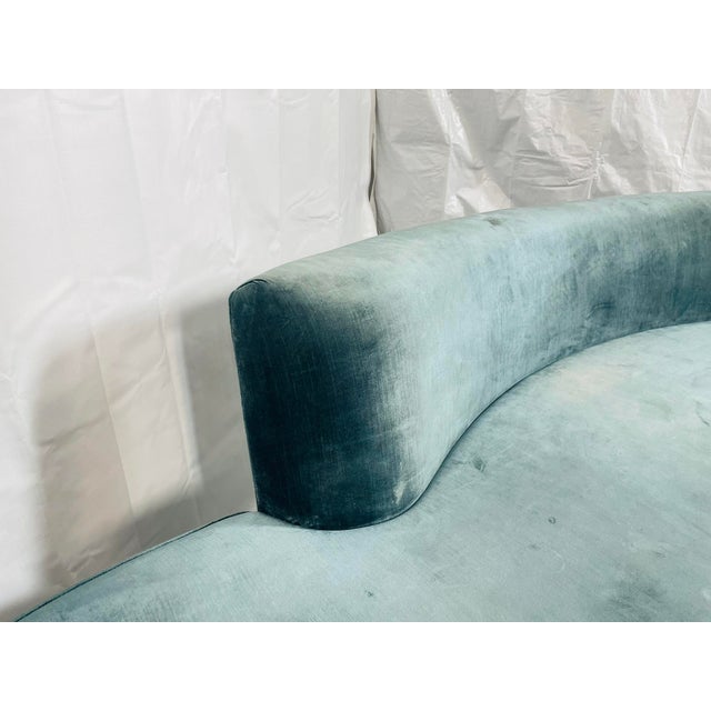 1980s Sculptural Curved Serpentine Sofa in the Manner of Vladimir Kagan For Sale - Image 13 of 18