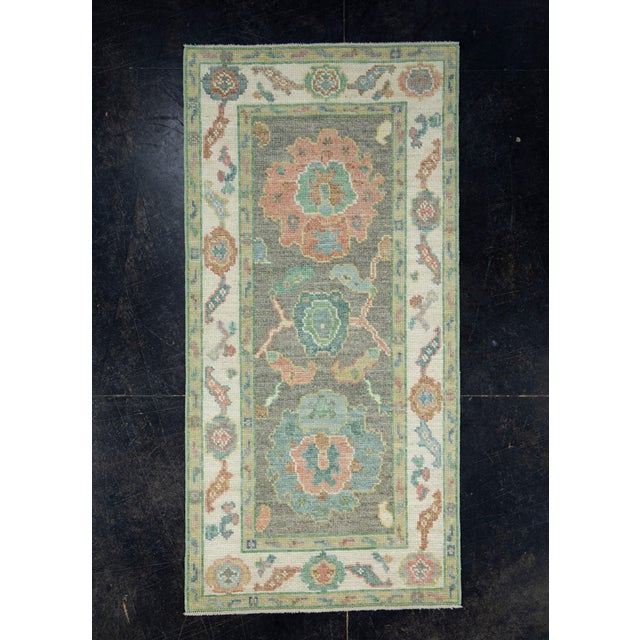 Beige Turkish Oushak Rug 2'6" x 5'2" #17548 For Sale - Image 8 of 8