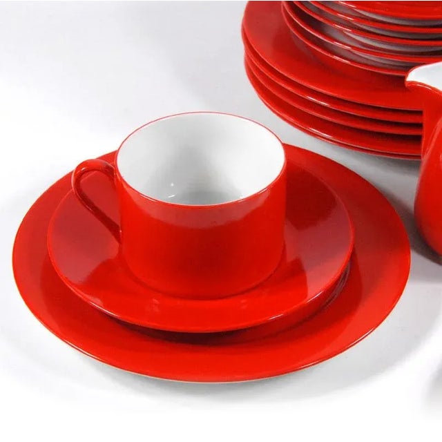 Italian Postmodern Porcelain Tea Set from E. Bergamin for Taitu, 1980s, Set of 9 For Sale - Image 9 of 12