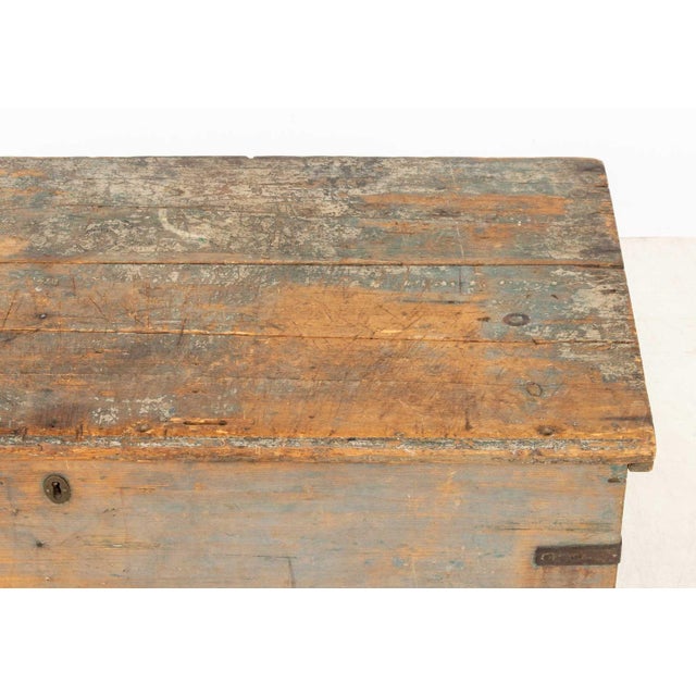 Early 20th Century American Blue Painted Blanket Chest For Sale - Image 5 of 8