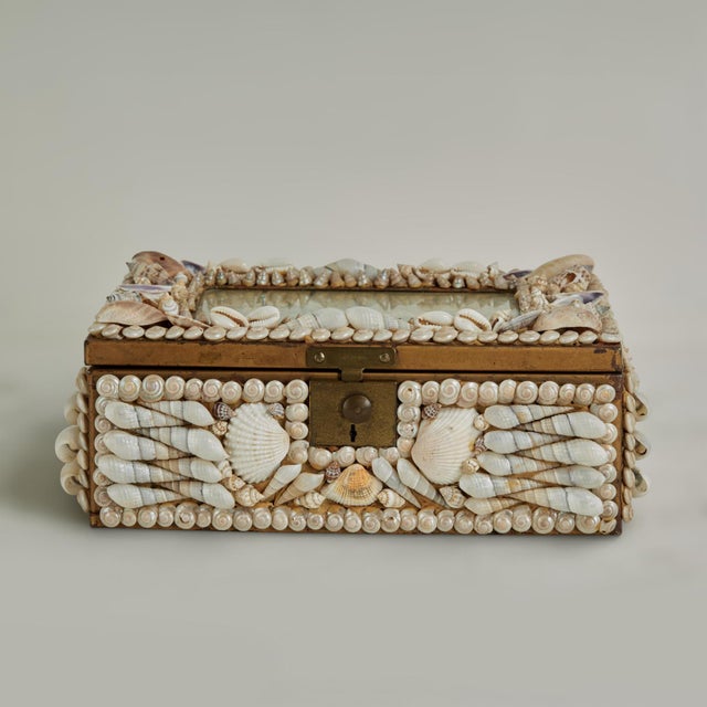 Traditional Antique Sailors Valentine Box For Sale - Image 3 of 13