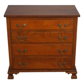 Vintage Bench Made Tiger Maple 4 Drawer Bachelor Chest For Sale
