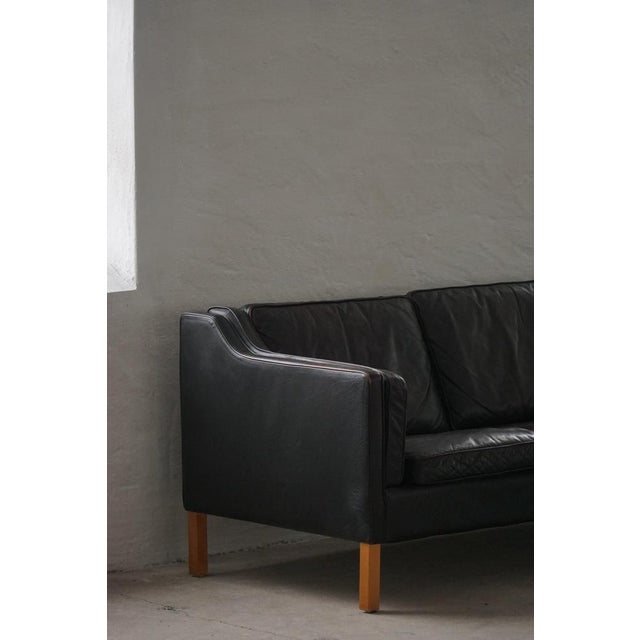 1960s Mid-Century 3-Seater Sofa in Patinated Black Leather from Mogens Hansen, 1970s For Sale - Image 5 of 18
