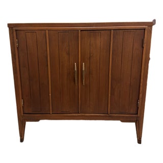 Mid-Century Walnut Rosewood and Elm 2 Door Cabinet For Sale