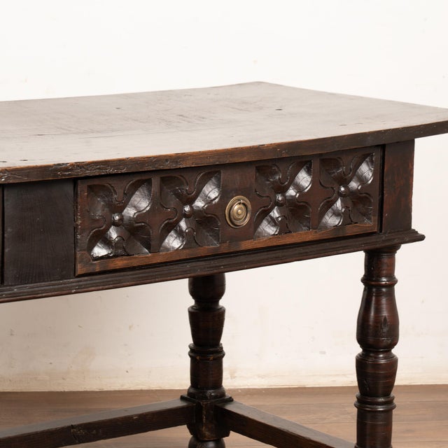 Late 18th Century Spanish Oak Console Table With Two Drawers For Sale - Image 6 of 16
