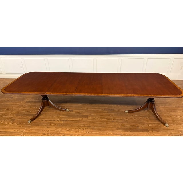Traditional Georgian Style Satinwood Banded Mahogany Dining Table by Leighton Hall - Showroom Sample For Sale - Image 10 of 18