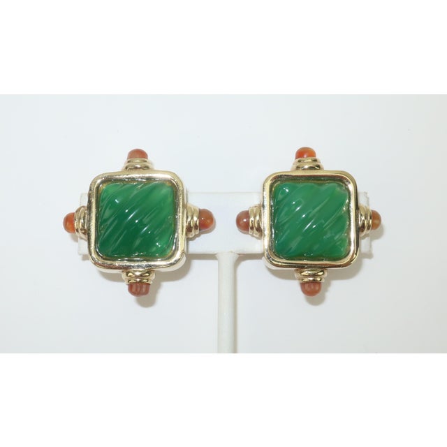 Late 20th Century Francesca Romana Gold Plated Clip-on Earrings With Emerald Green Glass For Sale - Image 5 of 11
