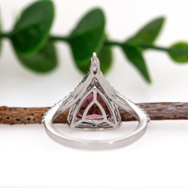 Metal 1.7cts Pink Tourmaline and Earth Mined Diamonds Ring in 14k Solid White Gold For Sale - Image 7 of 8
