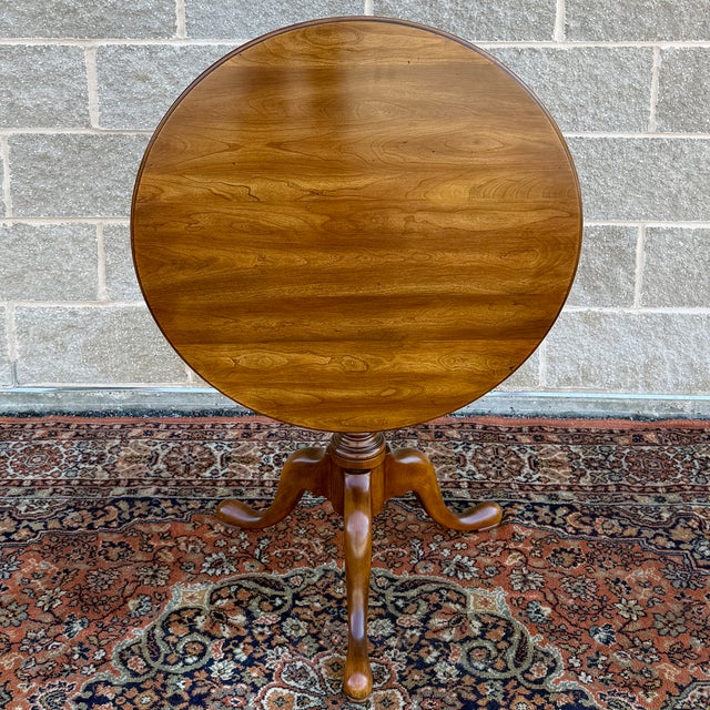 Statton Furniture 1970s Statton Oxford Cherry Traditional Queen Anne Style Tilt-Top Side or Accent Table For Sale - Image 4 of 14