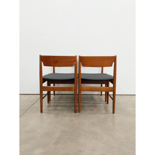 Set of 4 authentic vintage Polish mid century modern dining chairs. Designed by Edmund Homa for Gościcińska Fabryka Mebli...