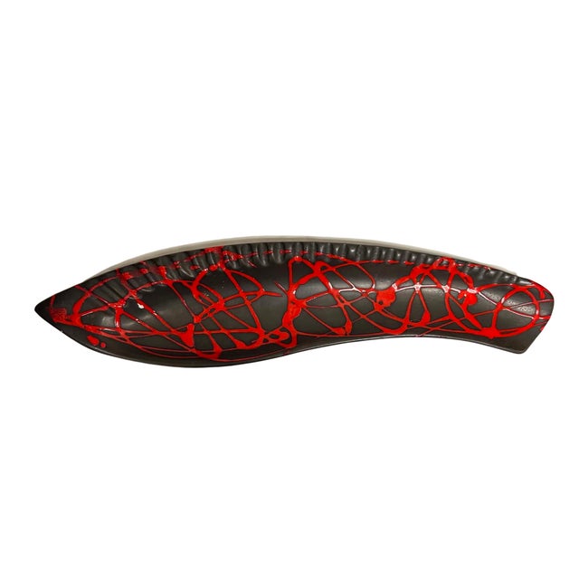 Abstract 1960s Laurentienne Pottery Black and Red Abstract Ceramic Centerpiece For Sale - Image 3 of 7
