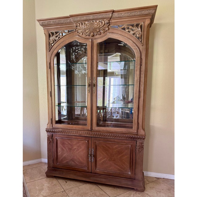 Bernhardt China Hutch For Sale - Image 11 of 12