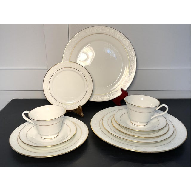 Vintage Oxford Bone China White Lace Dinnerware Service for 12—58 Pieces For Sale In New York - Image 6 of 8