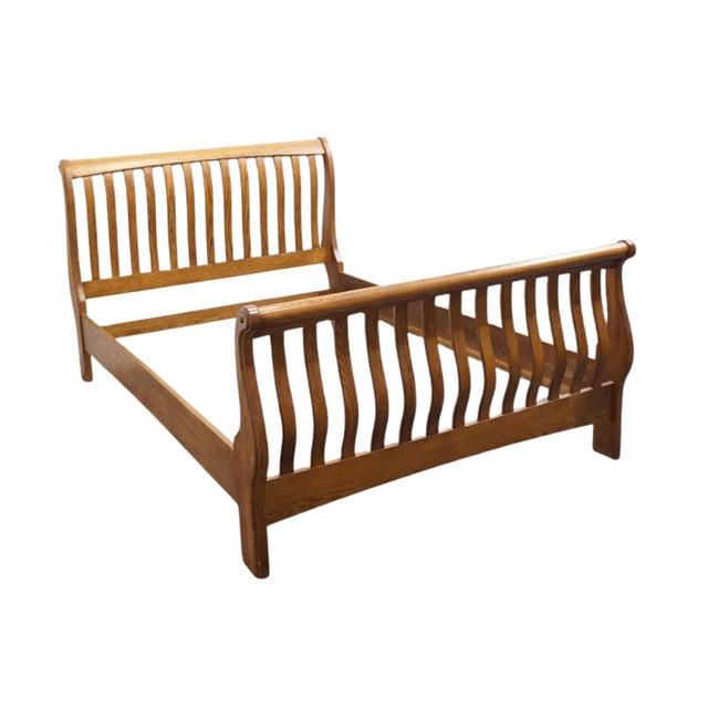 VINEYARD FURNITURE Solid Oak Early American Rustic Style Queen Size Slatted Bed 47.5" High 63.5" Wide 96.5" Deep Mattress...