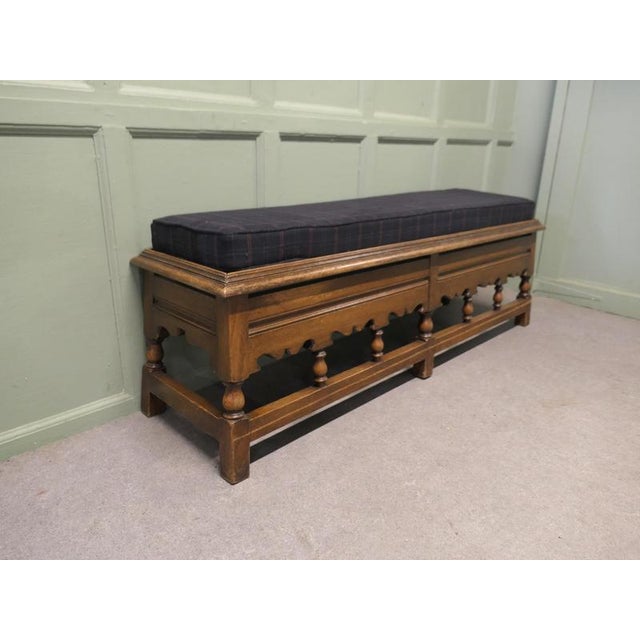Vintage Hall Bench in Oak, 1920 For Sale - Image 4 of 8