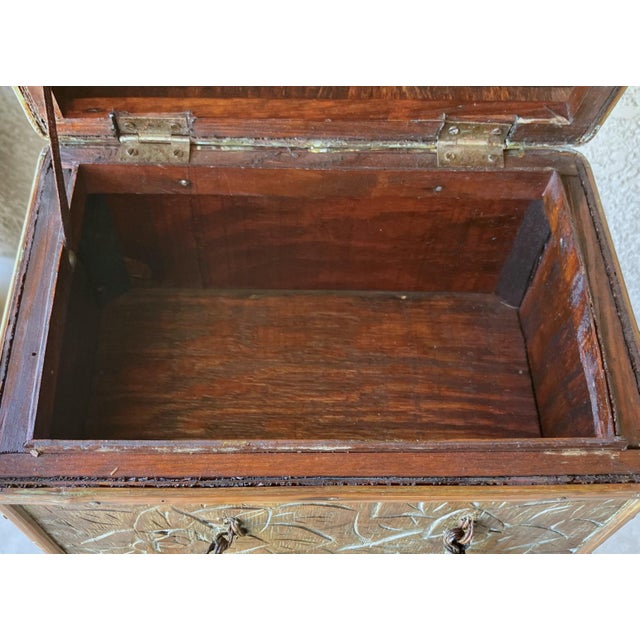Burnt Umber Late 20th-Century Incised Wood Carved Decorative Storage "Basket" Box With Double Interlocking Handles For Sale - Image 8 of 12