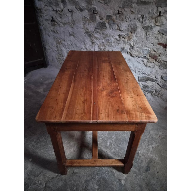 This antique French farmhouse table dates from the late 18th century (circa 1750–1800) and originates from the Auvergne...