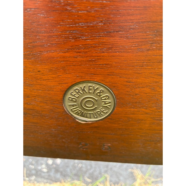 Vintage Pair of Twin Beds by Berkey and Gay For Sale - Image 11 of 11
