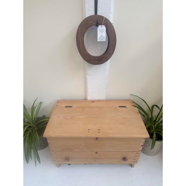 Late 19th Century Antique Scrubbed Pine Chest For Sale - Image 5 of 12