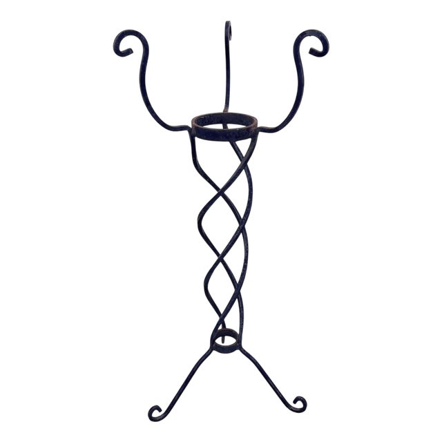 Iron Planter with Sinuous and Refined Design For Sale