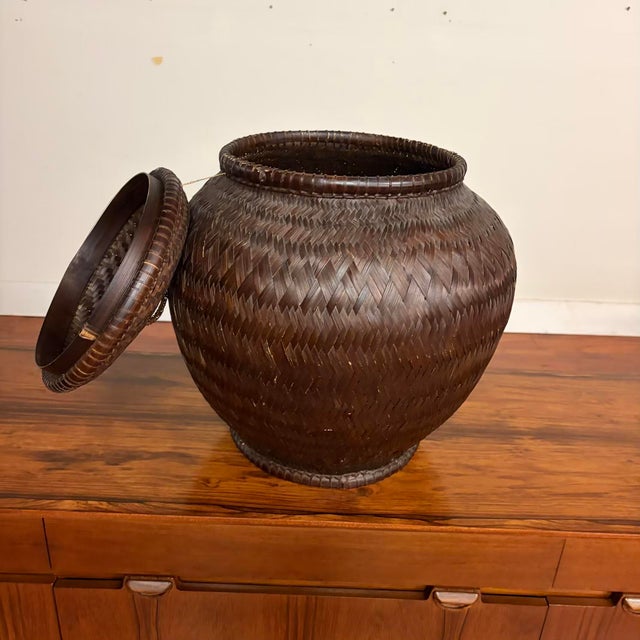 Late 20th Century Vintage Handwoven Lidded Basket, Extra Large Storage Vessel For Sale - Image 5 of 9