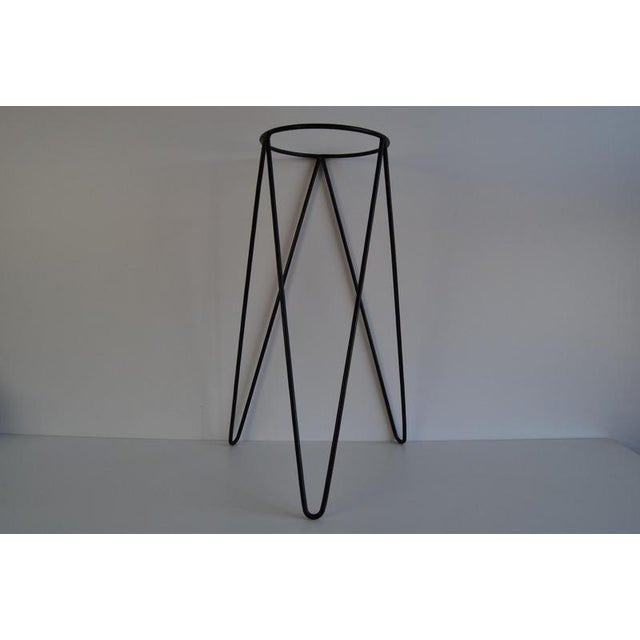 The stand is made of metal The inner diameter of the circle is 19.5 cm Made in Czechoslovakia Good original condition