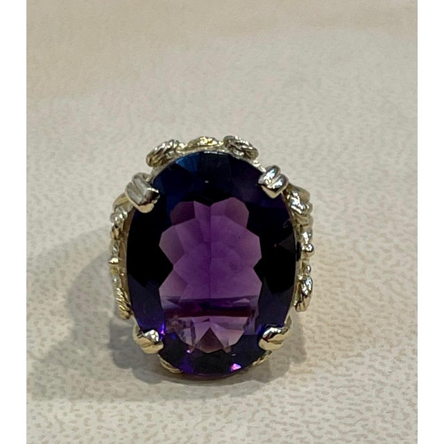 2010s 13 Carat Oval Bolivian Amethyst Cocktail Ring in 14 Karat Yellow Gold For Sale - Image 5 of 18