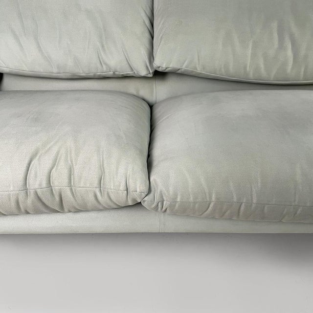 Italian Modern Maralunga Sofa by Vico Magistretti for Cassina, 1970s For Sale - Image 10 of 18