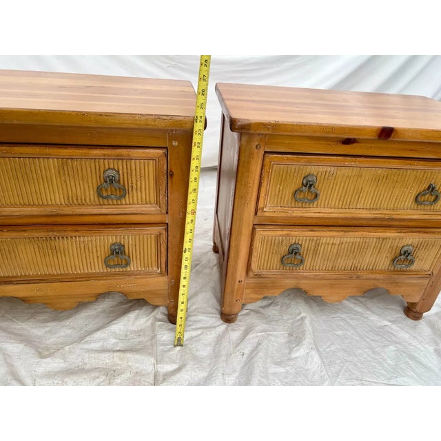 Wood 1970s Set of Two Drexel Heritage Nightstands End Tables Two Dovetail Jointed Drawers For Sale - Image 7 of 10