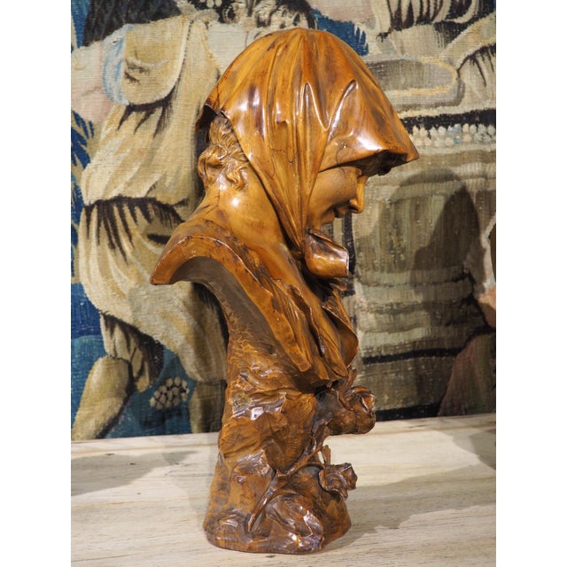 Pair of Antique French Carved Pine Busts of a Boy and a Girl, Circa 1900 For Sale - Image 13 of 18