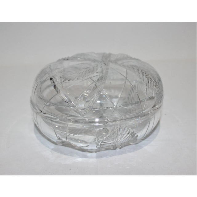 Lidded Box Bonbonnier in cut crystal Palm Tree motif from a Palm Beach estate