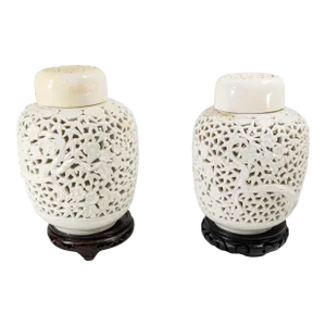 Early 20th Century Pair of Chinese Blanc De Chine Dehua White Reticulated Ginger Jars