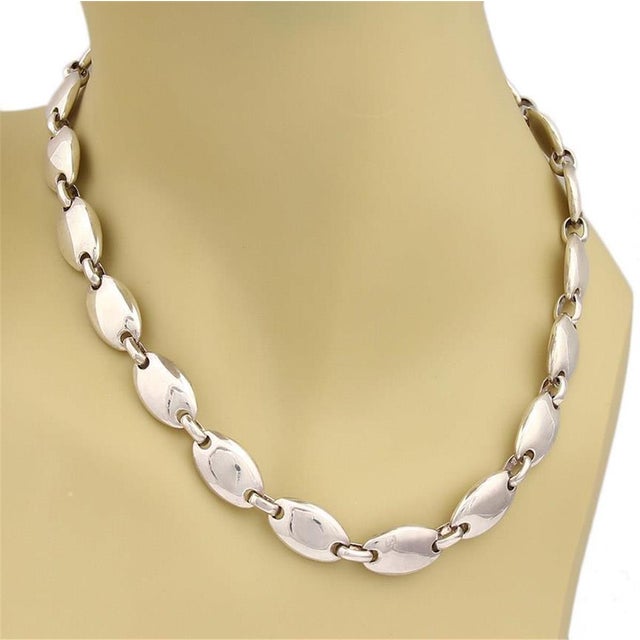 Mid 20th Century Mid 20th Century Tiffany & Co. Sterling Silver Pebbles Oval Link Necklace For Sale - Image 5 of 5