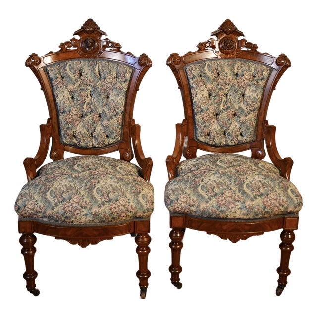 1860s Pair of Antique Victorian Carved Walnut Living Room Chairs/ Side Chairs For Sale