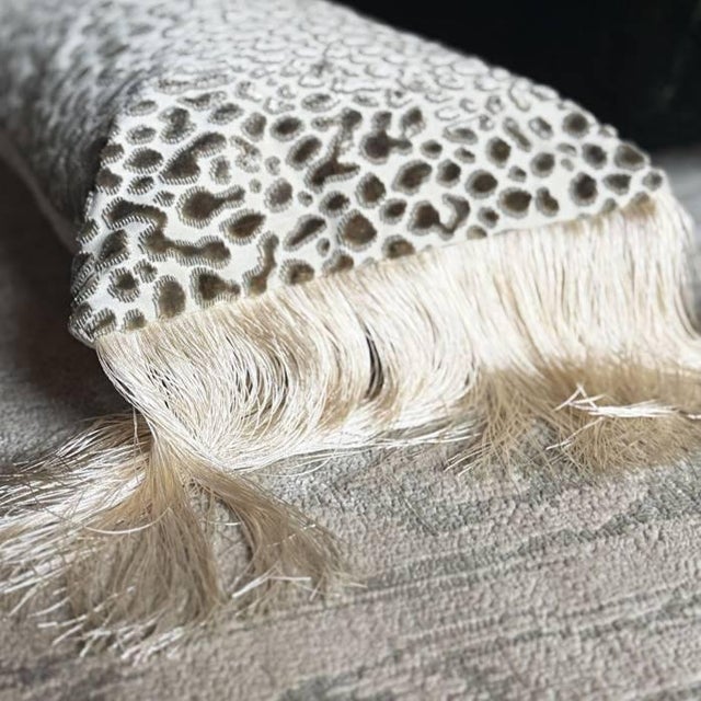 Early 21st Century Jolie Cushion by Sohil Design For Sale - Image 5 of 6