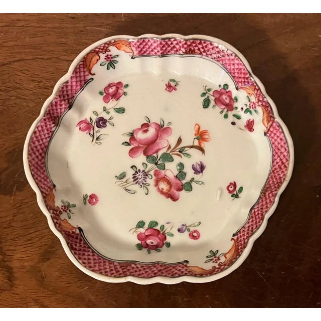 18th Century Chinese Export Porcelain Famille Rose Hexagonal Tea Pot Stand For Sale - Image 10 of 10