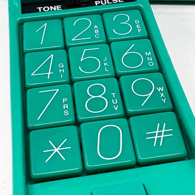 1980s Vintage 1980’s Teal Trimline Telephone For Sale - Image 5 of 5