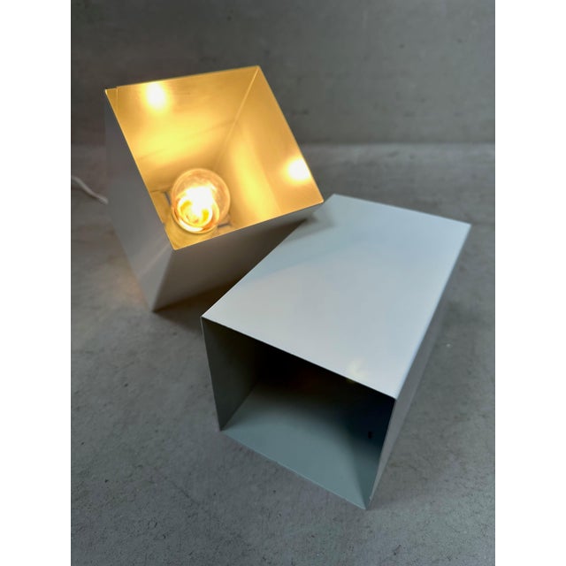 2x vintage ceiling lamp with a minimalist design by raak from the ‘moduul’ series. Model: kubus p-300.43. Dimensions: 16.5...