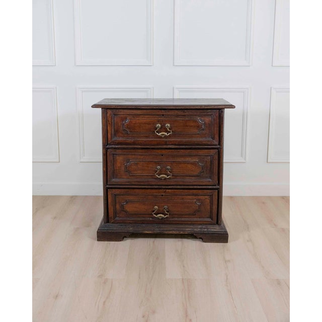 Italian 17th Century Emilian-Bolognese Chest of Drawers with Ashlar Front For Sale - Image 4 of 9